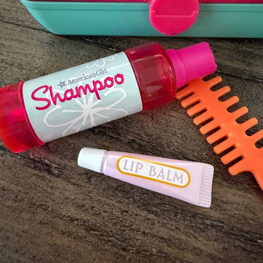 American Girl Doll Caboodle Beauty Case‎ Play Set Accessories Shampoo Lip Balm